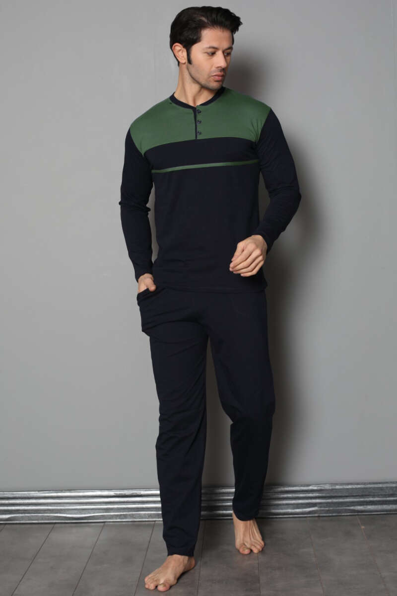 https://cdn.pazarium.com.tr/yaka-dugmeli-cift-renk-erkek-pijama-takimi-lacivert-haki-583300-13-B.jpg