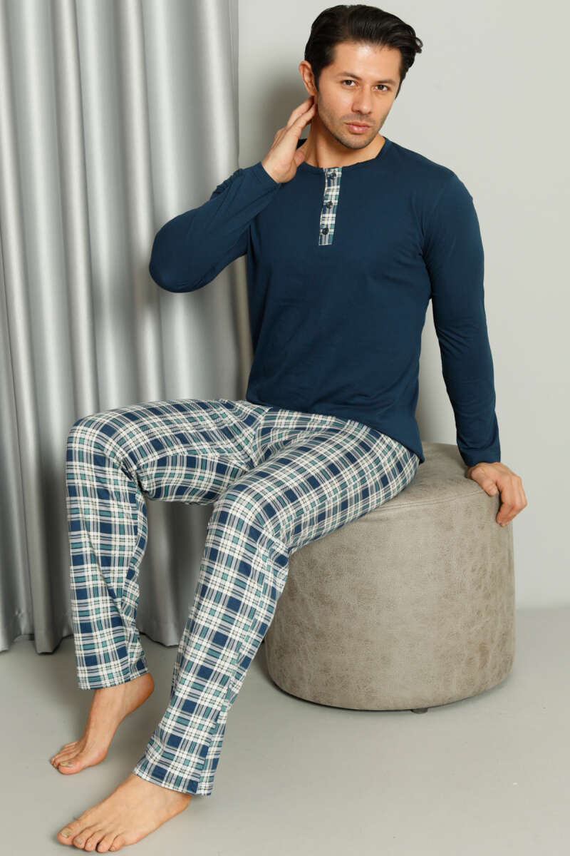 https://cdn.pazarium.com.tr/yaka-dugmeli-ekoseli-erkek-pijama-takimi-indigo-582578-13-B.jpg