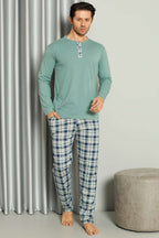 https://cdn.pazarium.com.tr/yaka-dugmeli-ekoseli-erkek-pijama-takimi-mint-582574-13-B.jpg