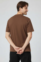 Yaka Enjeksiyon Baskılı Erkek T-shirt