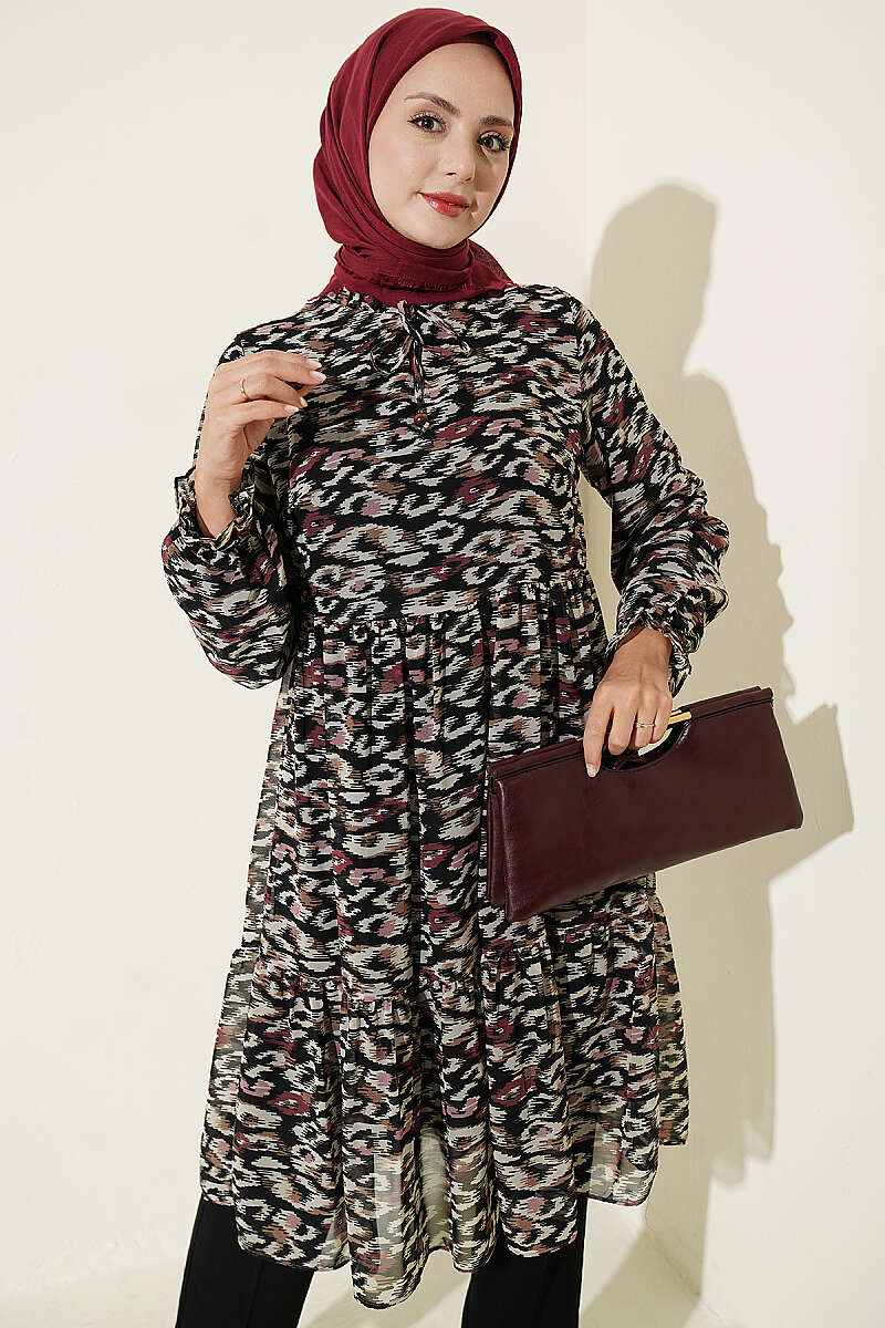 https://cdn.pazarium.com.tr/yaka-firfir-detayli-sifon-tunik-bordo-816250-20-B.jpg