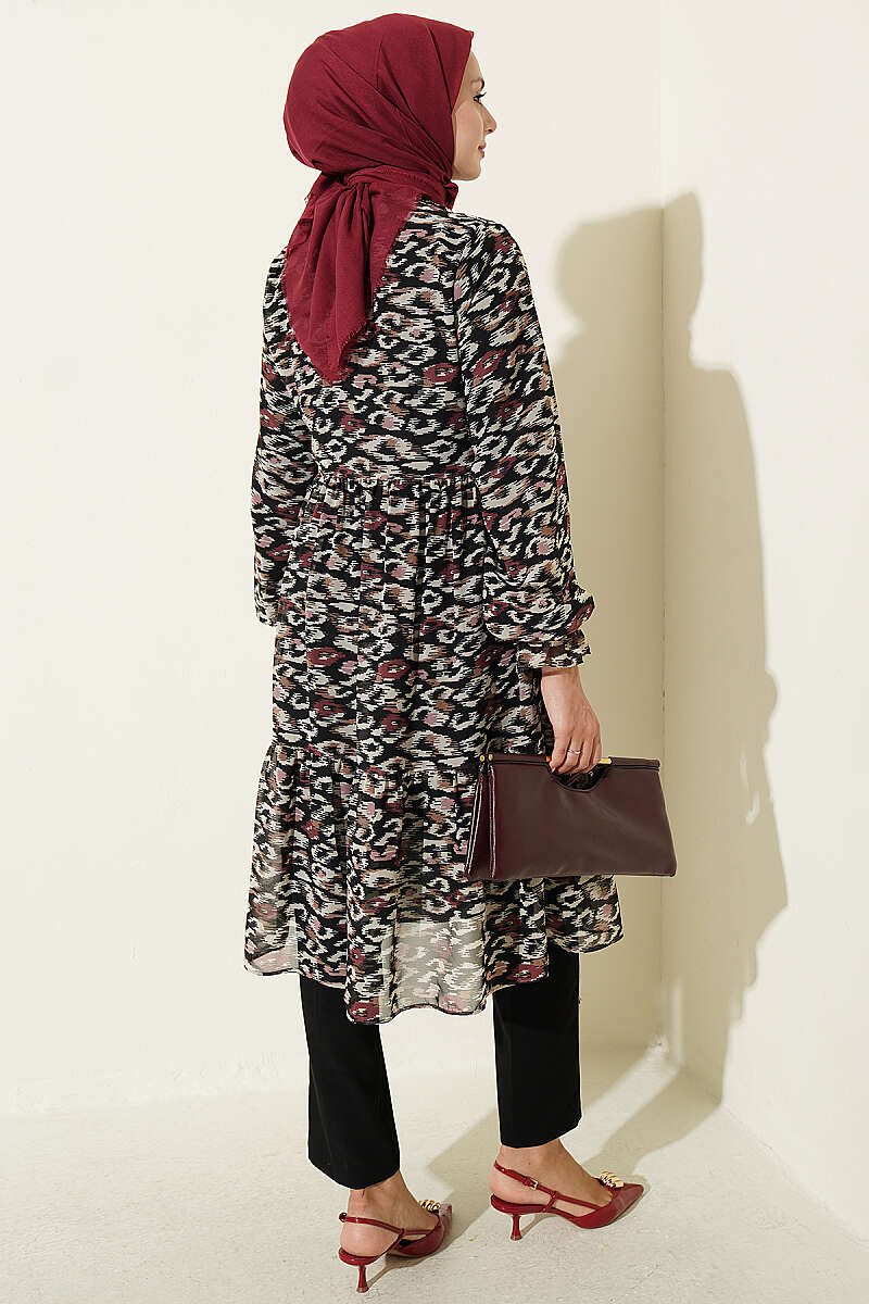https://cdn.pazarium.com.tr/yaka-firfir-detayli-sifon-tunik-bordo-816251-20-B.jpg