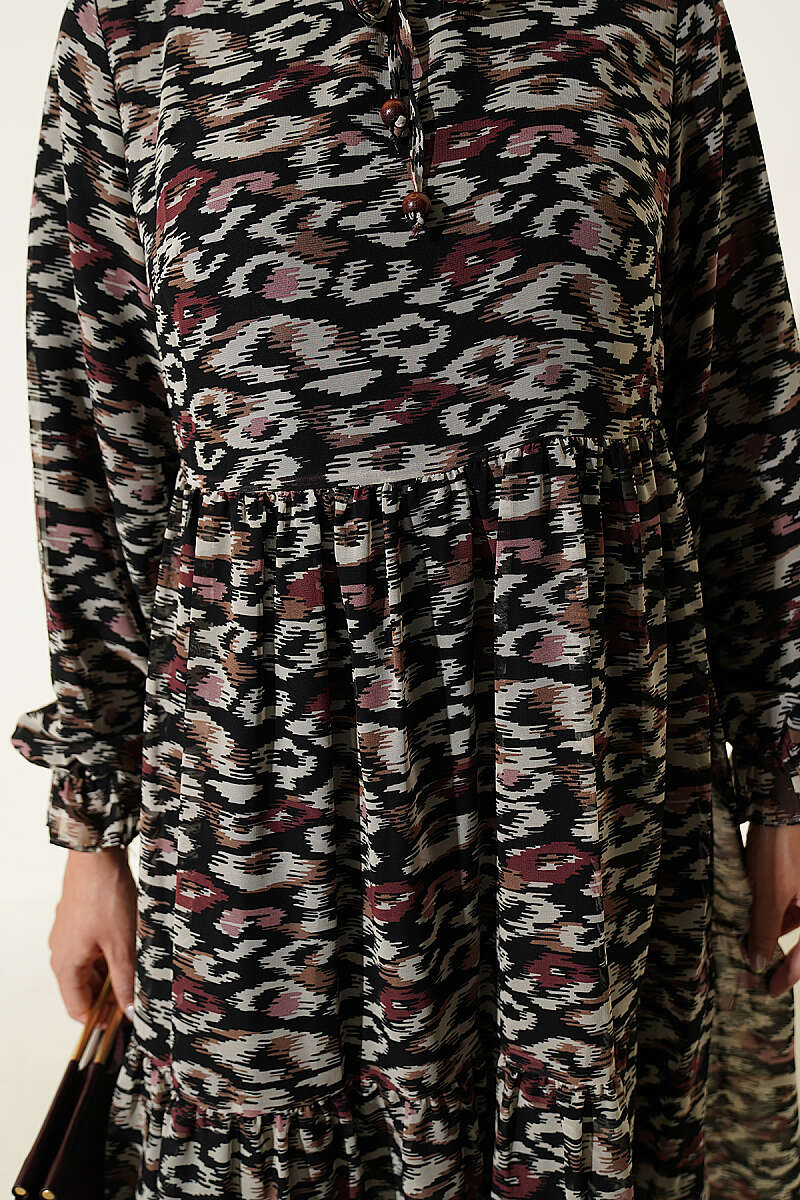 https://cdn.pazarium.com.tr/yaka-firfir-detayli-sifon-tunik-bordo-816252-20-B.jpg