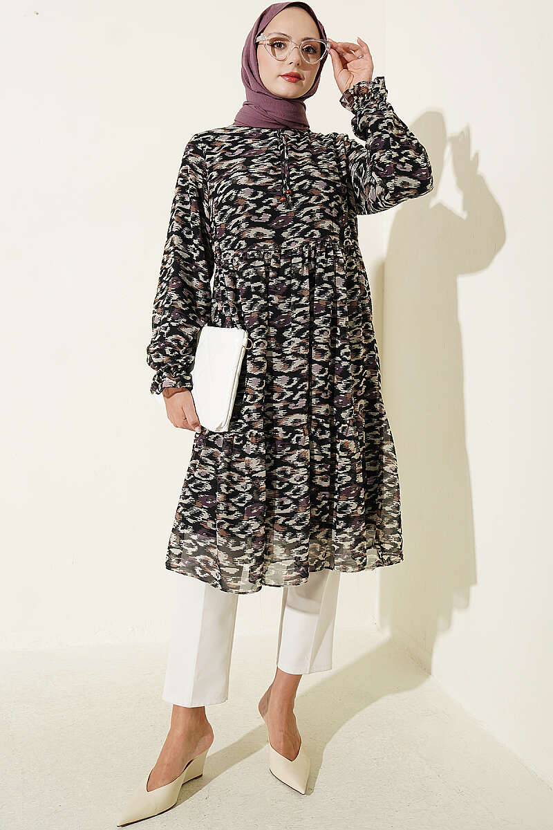 https://cdn.pazarium.com.tr/yaka-firfir-detayli-sifon-tunik-mor-816258-20-B.jpg