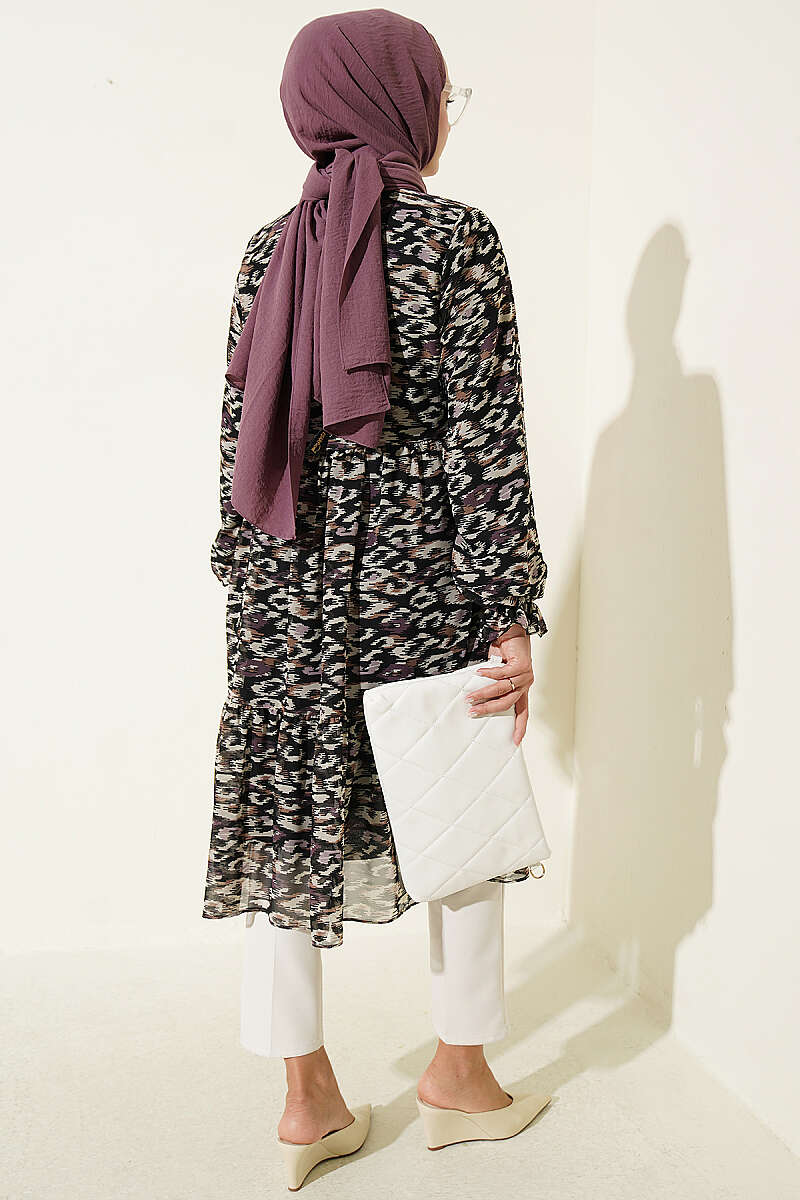 https://cdn.pazarium.com.tr/yaka-firfir-detayli-sifon-tunik-mor-816259-20-B.jpg