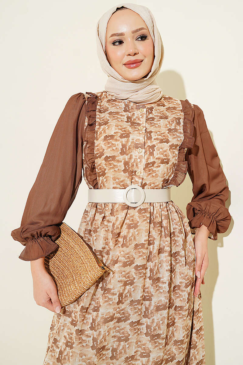 https://cdn.pazarium.com.tr/yaka-firfirli-desenli-sifon-elbise-kahve-817175-20-B.jpg