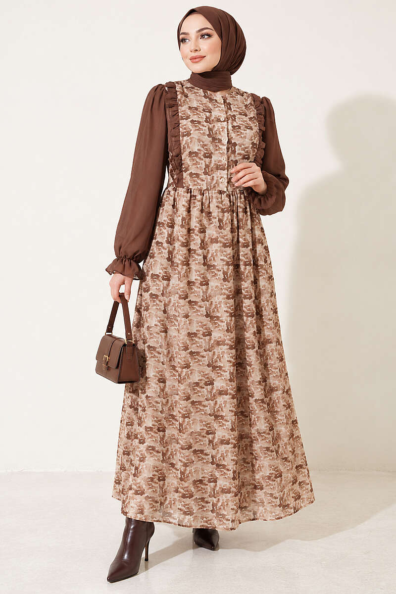 https://cdn.pazarium.com.tr/yaka-firfirli-desenli-sifon-elbise-kahve-835432-20-B.jpg