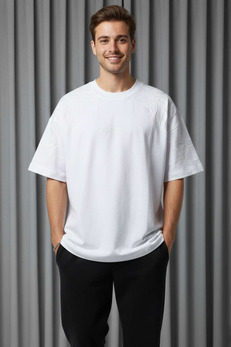 Yaka Kol Nakışlı Oversize Erkek T-shirt