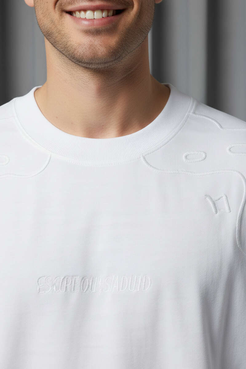 Yaka Kol Nakışlı Oversize Erkek T-shirt