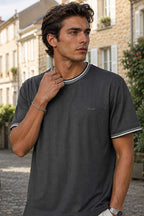 https://cdn.pazarium.com.tr/yaka-kol-ribanali-loysa-erkek-t-shirt-fume-790301-19-B.jpg