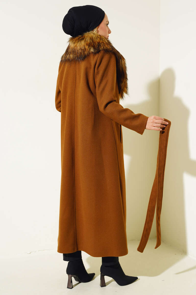 https://cdn.pazarium.com.tr/yaka-kurklu-kusakli-uzun-kaban-camel-547275-13-B.jpg