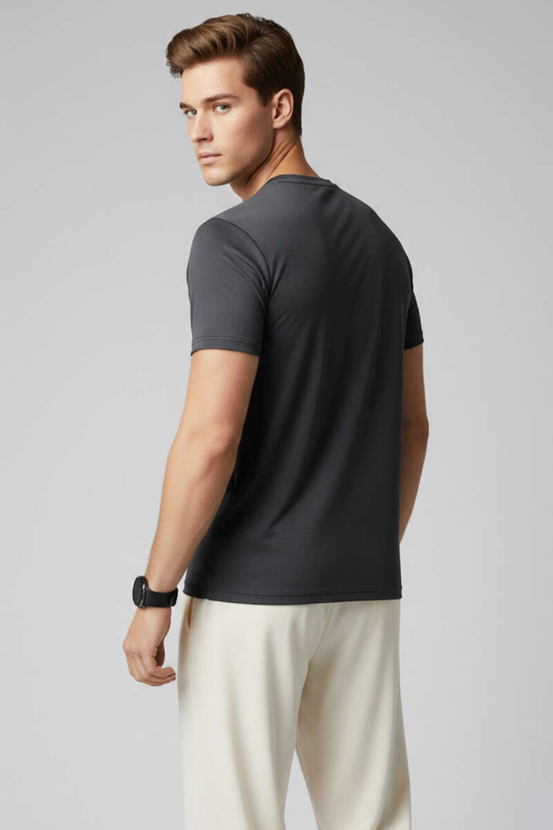 https://cdn.pazarium.com.tr/yaka-logolu-erkek-sporcu-t-shirt-fume-740216-18-B.jpg