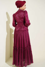 https://cdn.pazarium.com.tr/yaka-tasli-pileli-abiye-elbise-bordo-757513-18-B.jpg