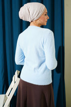 Bearded Sweater with Stone Collar