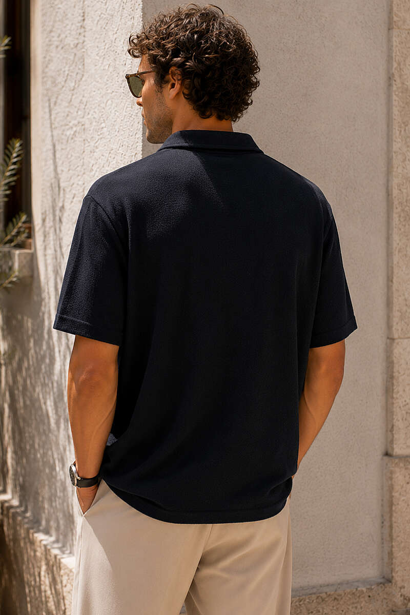https://cdn.pazarium.com.tr/yakasi-yarim-fermuarli-erkek-t-shirt-siyah-788471-19-B.jpg