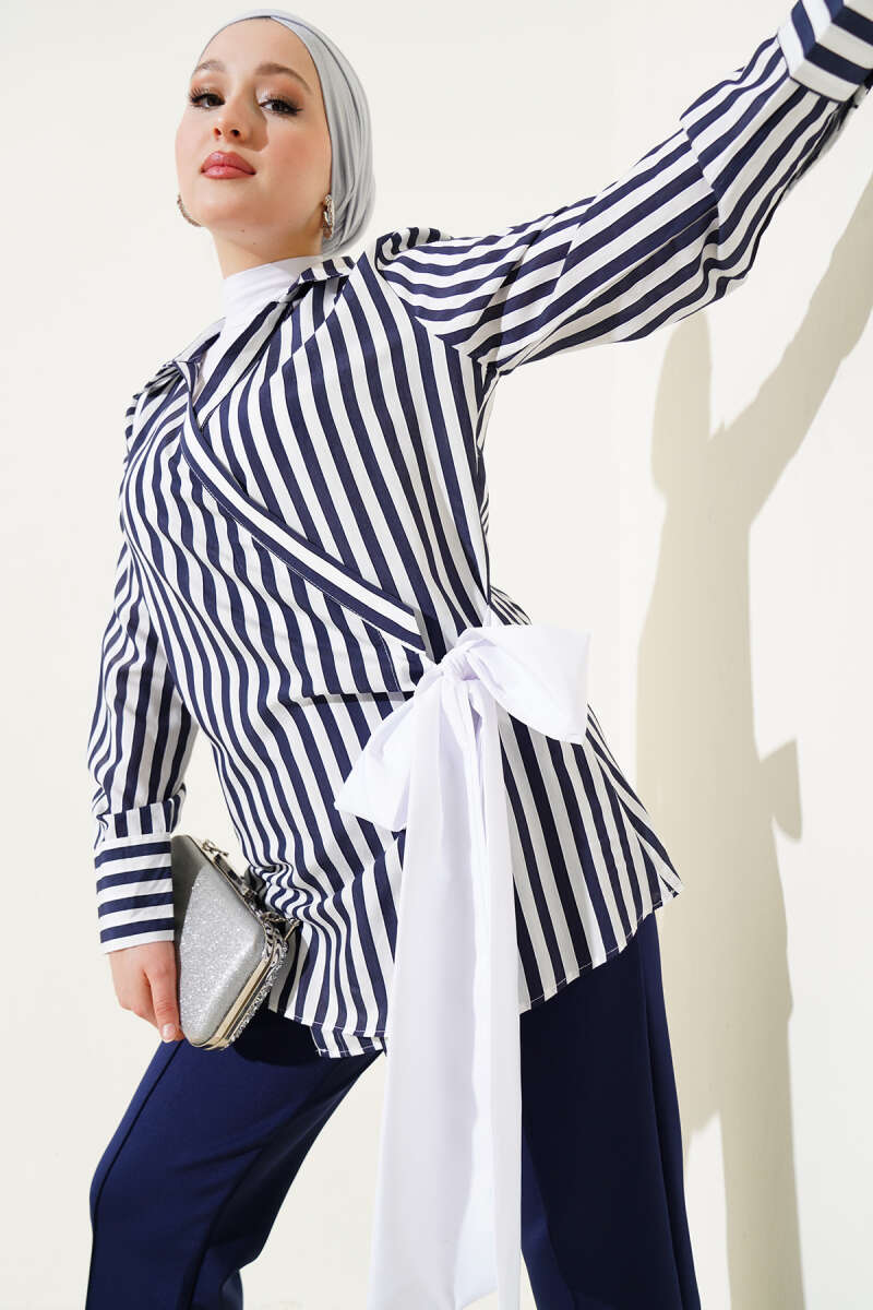 https://cdn.pazarium.com.tr/yandan-baglamali-cizgili-kimono-lacivert-594232-14-B.jpg