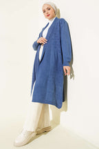 https://cdn.pazarium.com.tr/yandan-dikisli-bagcikli-hirka-indigo-723361-17-B.jpg