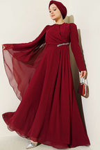 https://cdn.pazarium.com.tr/yandan-drapeli-tasli-sifon-abiye-bordo-805173-19-B.jpg