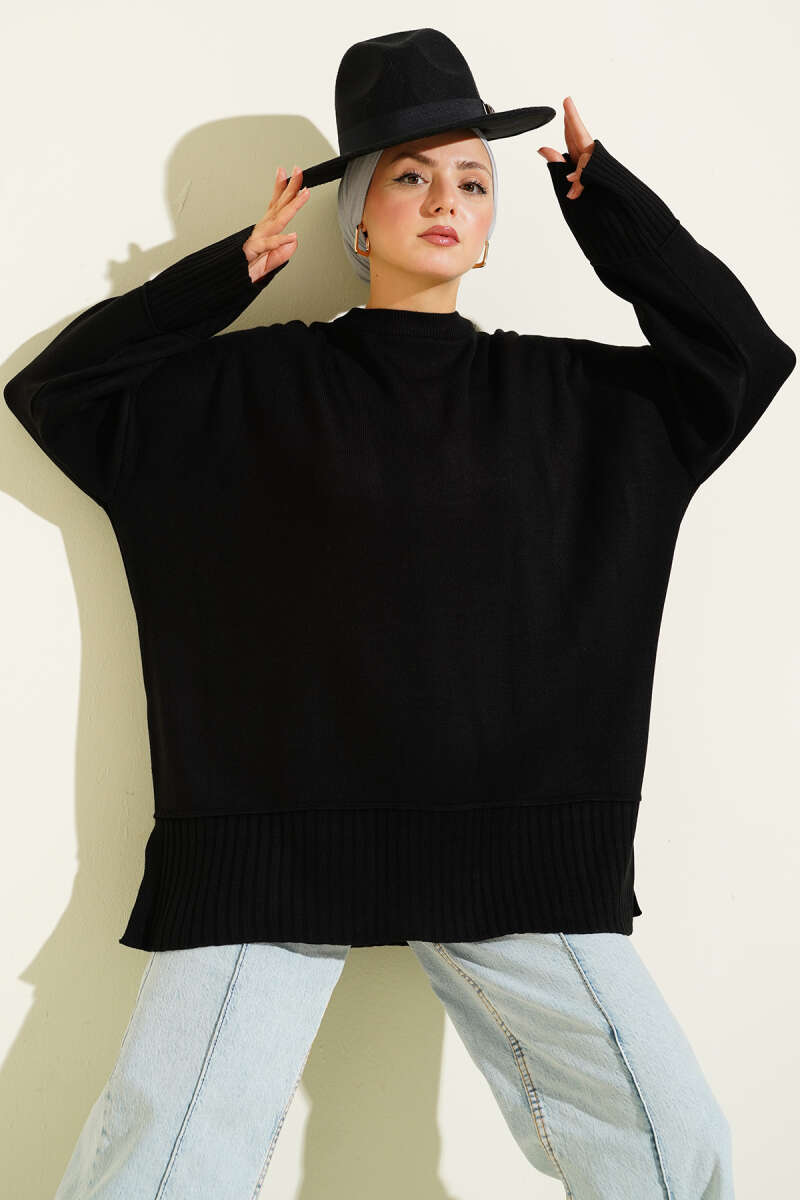 Yanı Yırtmaçlı Oversize Triko Tunik