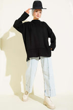 Yanı Yırtmaçlı Oversize Triko Tunik