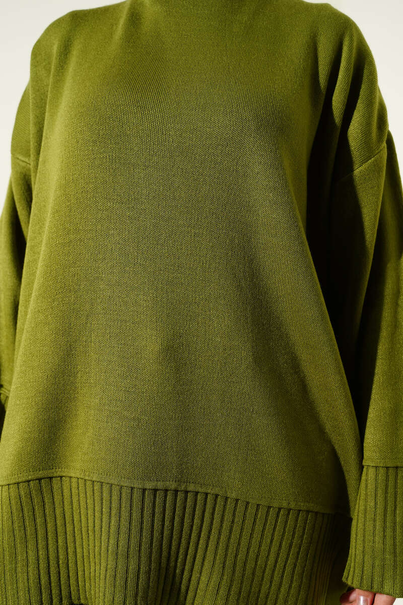 Yanı Yırtmaçlı Oversize Triko Tunik Yağ Yeşili