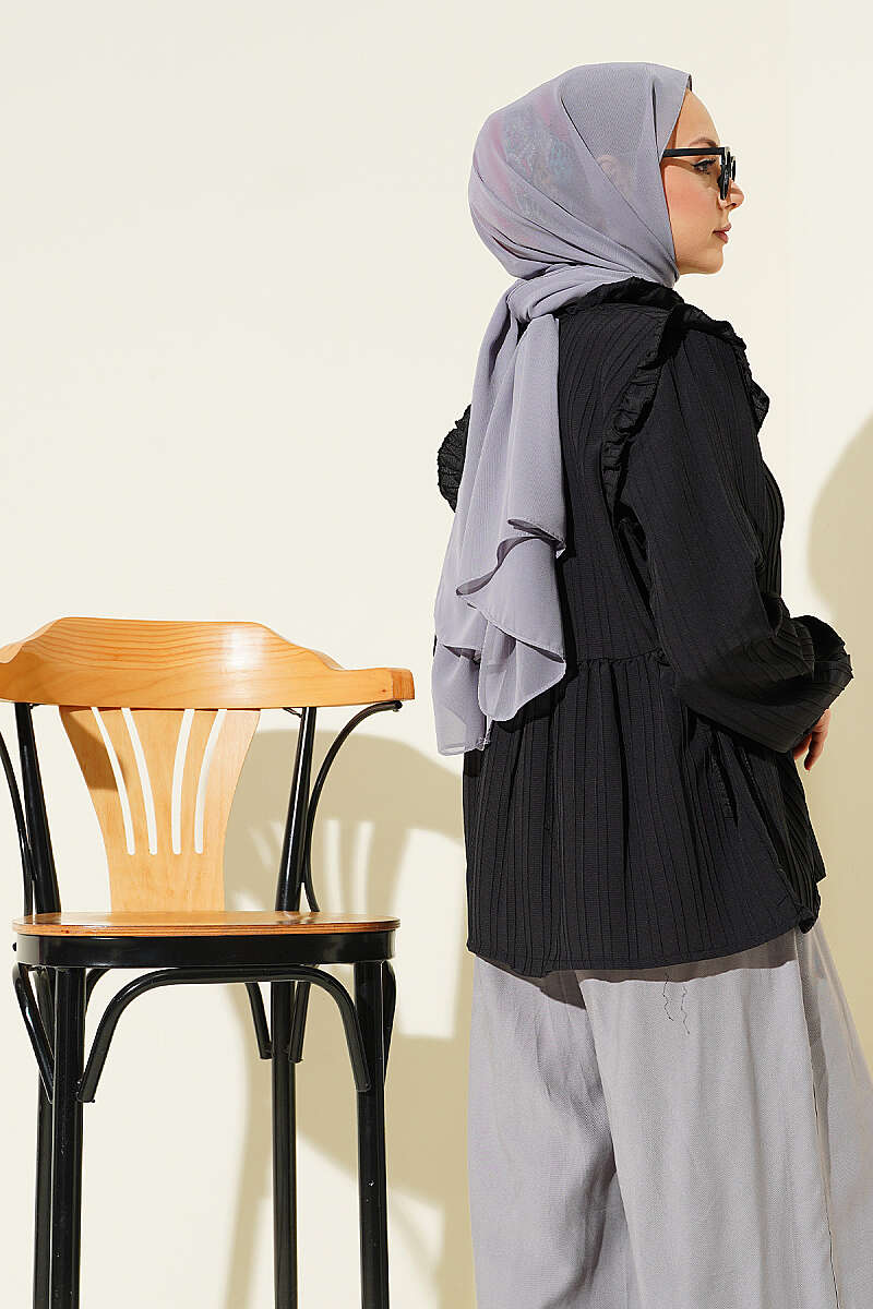 https://cdn.pazarium.com.tr/yanlari-ip-baglamali-tunik-siyah-811954-20-B.jpg