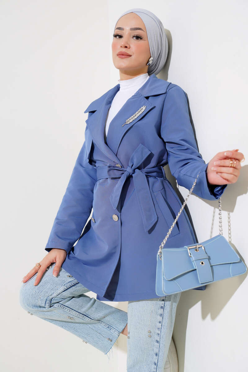 https://cdn.pazarium.com.tr/yaprak-tasli-pelerinli-trenckot-indigo-559629-13-B.jpg