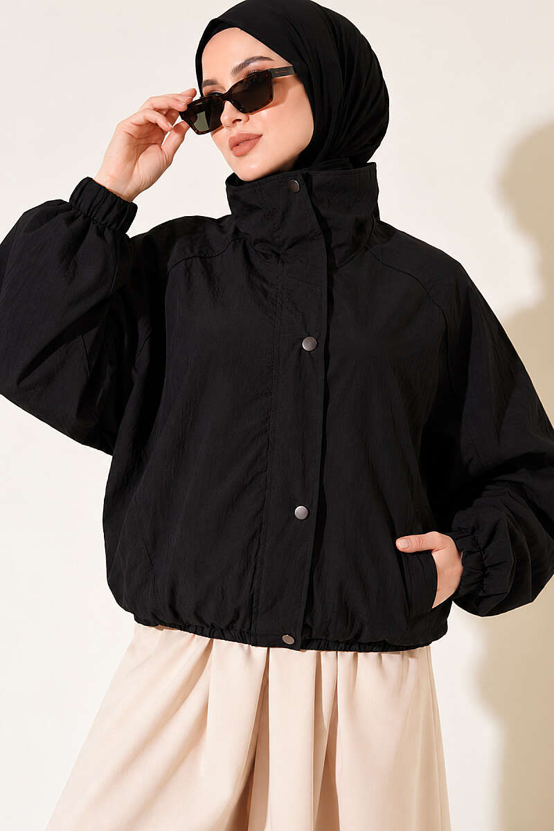 https://cdn.pazarium.com.tr/yarasa-kollu-oversize-ceket-siyah-842360-20-B.jpg