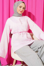https://cdn.pazarium.com.tr/yarim-dugmeli-pullu-cizgi-dikisli-tunik-pembe-787672-19-B.jpg