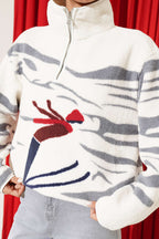 https://cdn.pazarium.com.tr/yarim-fermuarli-polar-sweatshirt-ekru-822474-20-B.jpg