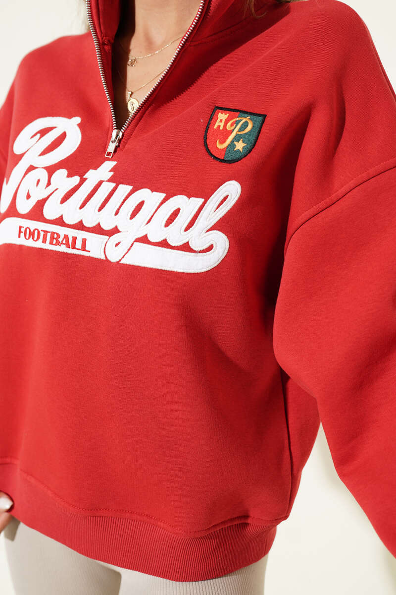 https://cdn.pazarium.com.tr/yarim-fermuarli-portugal-baskili-sweatshirt-lacivert-822462-20-B.jpg