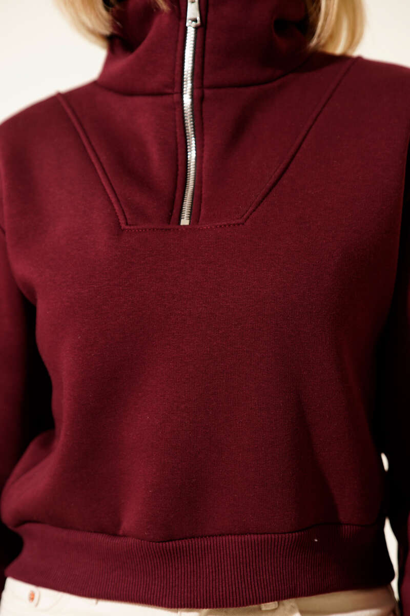 Yarım Fermuarlı Şardonlu Kısa Sweatshirt