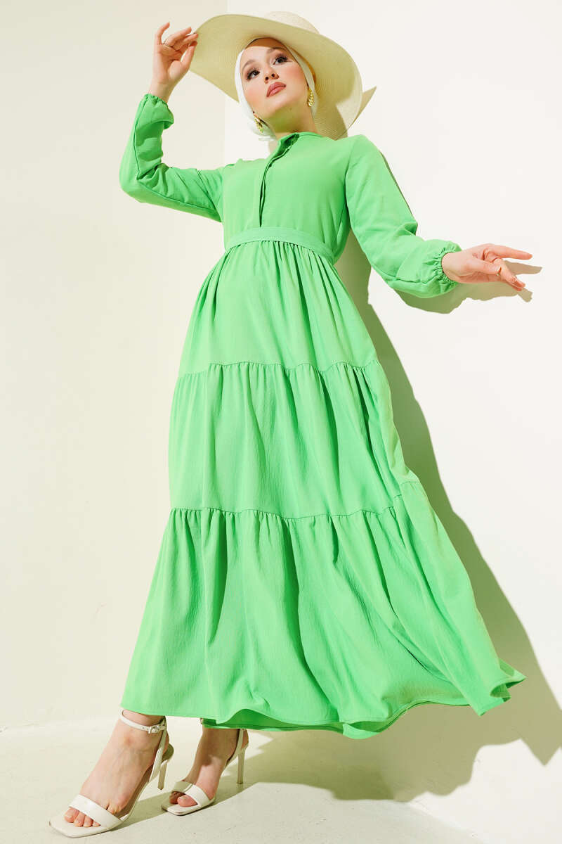 https://cdn.pazarium.com.tr/yarim-gizli-dugmeli-kusakli-elbise-neon-yesil-607326-14-B.jpg