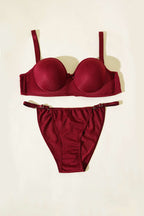https://cdn.pazarium.com.tr/yekpare-desteksiz-sutyen-takim-bordo-594534-14-B.jpg