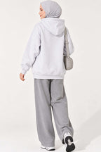 https://cdn.pazarium.com.tr/yildiz-armali-uc-iplik-sweatshirt-gri-840579-20-B.jpg