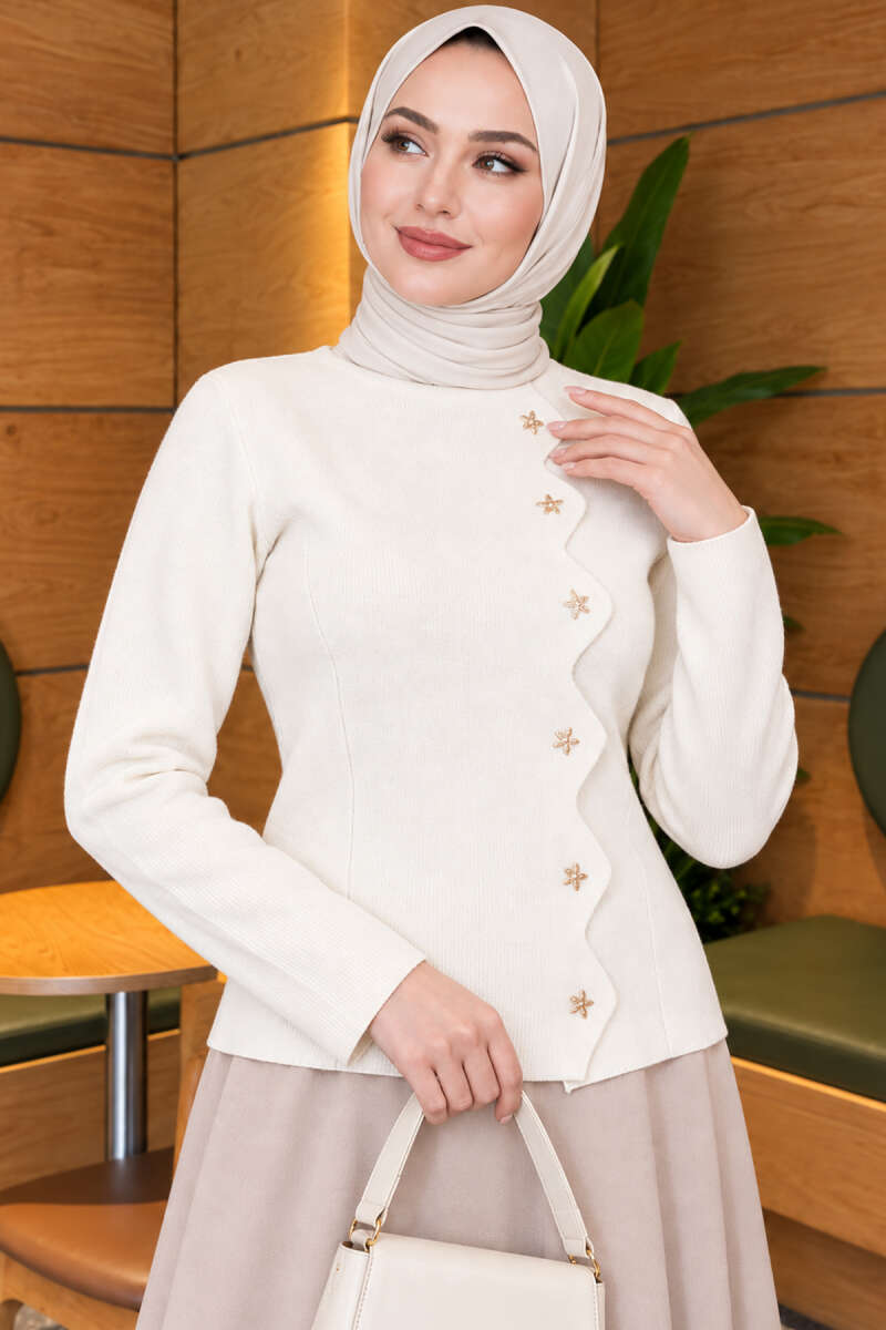 https://cdn.pazarium.com.tr/yildiz-dugmeli-triko-hirka-tas-834360-20-B.jpg