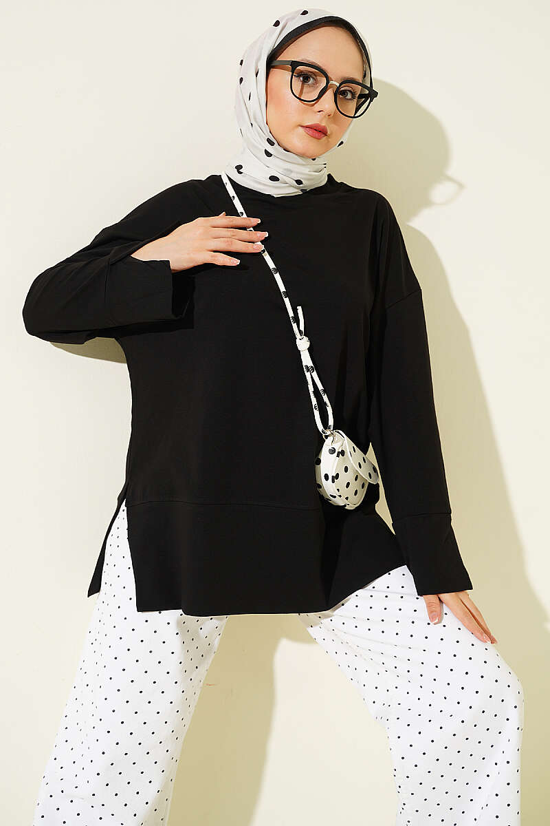 https://cdn.pazarium.com.tr/yirtmac-detayli-basic-tunik-siyah-798984-19-B.jpg