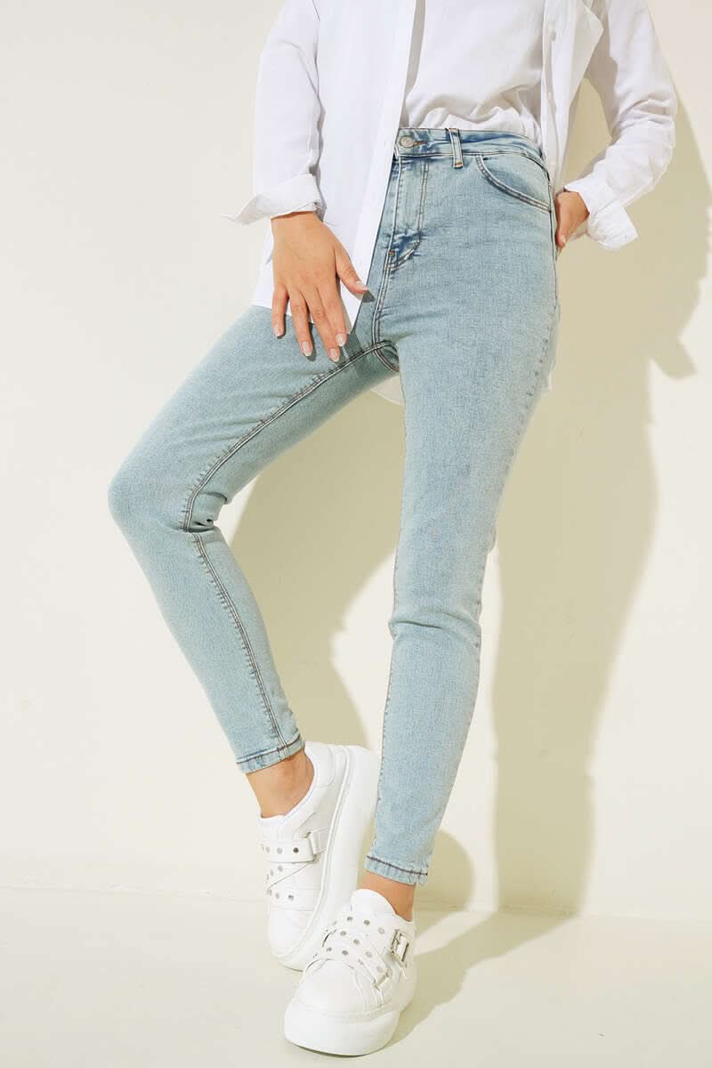 Yüksek Bel Dar Paça Pantalon Kar Açık