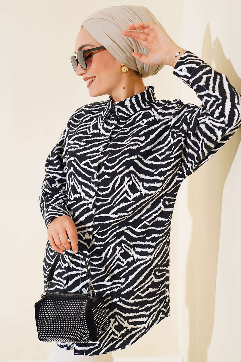 https://cdn.pazarium.com.tr/zebra-desen-oversize-gomlek-siyah-496980-11-B.jpg