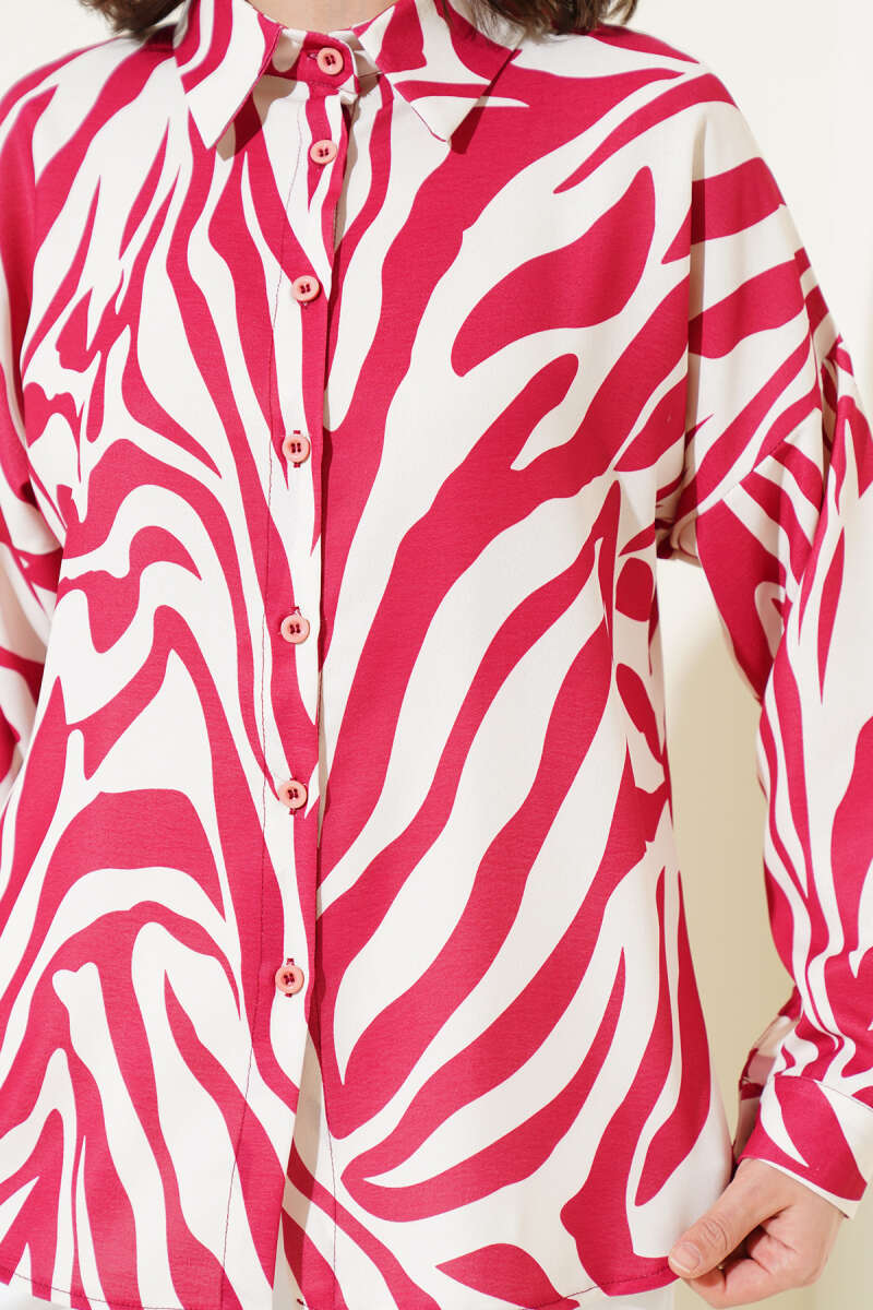 https://cdn.pazarium.com.tr/zebra-desenli-gomlek-bordo-600234-14-B.jpg