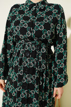 https://cdn.pazarium.com.tr/zincir-desenli-dugmeli-sifon-elbise-yesil-818476-20-B.jpg